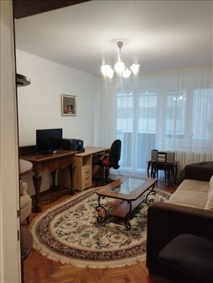 Terazije-Hotel Moskva Lep dvosoban stan