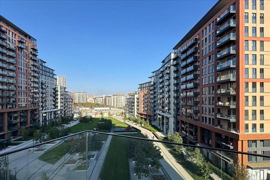 Moderan trosoban stan – BW Libera
