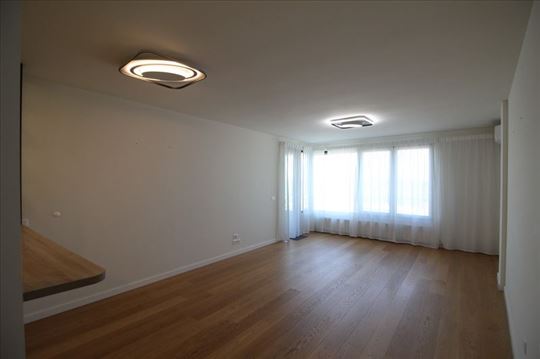 Nov, prostran stan, K ditrikt, ID 4504