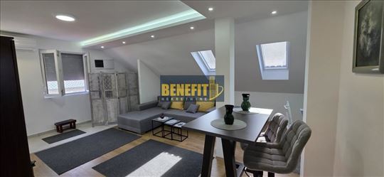 Surčin, 75m2, 2.5 - odličan