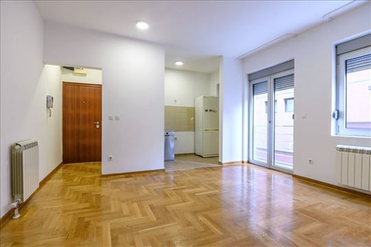 TOP ponuda, LUX, 45m2, 2.5, Ravanička, Zvezdara