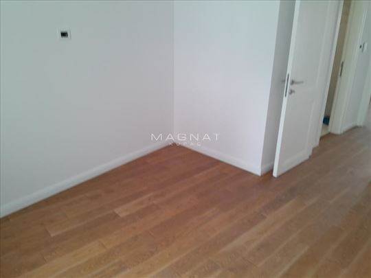 Vračar - Nov - garaža- kod Kajmakčlanske ID#5335