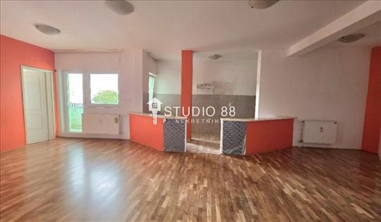 Zrenjanin, Lesnina, Stan, 2.0, 57m2