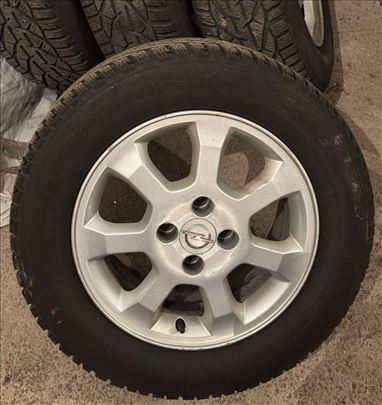 Felne 4x100 R15 OPEL sa zimskim gumama 195 65 15