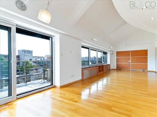 Luksuzan penthaus 240m² – stan ili poslovni prosto