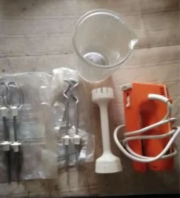 Neupotrebljavan kuhinjski mikser R1310