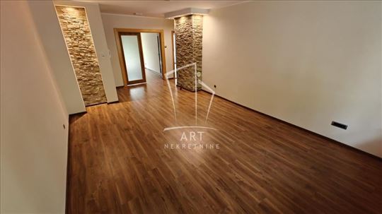 Odlična lokacija, lux stan, renoviran ID#12620