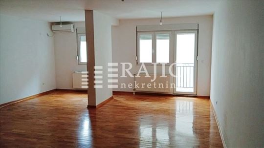 Zvezdara,Gusinjska,86 m2,3.0+dve terase #4353