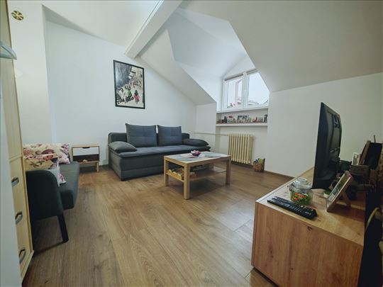 Borča 4,  uknjižen, namešten