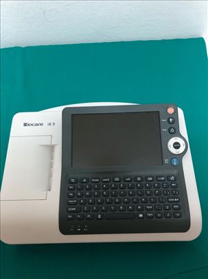 EKG  Biocare iE 3 je 3-kanalna 