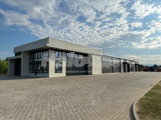 Hala u blizini Kruševca kod autoputa 1280m2