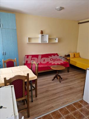 Izdajem namestenu garsonjeru sa grejanjem