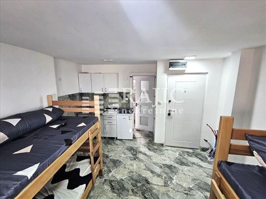 N.Beograd,Dušana Vukasovića 100m2-smeštaj za radni