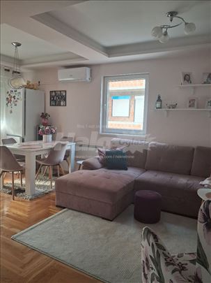 Stan za izdavanje u Krnjaci TOP lokacija