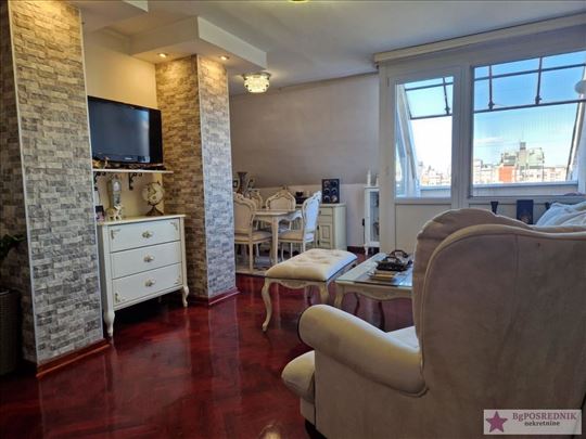 Banjica, Bulevar oslobođenja 122m2 ,3 lođe cg