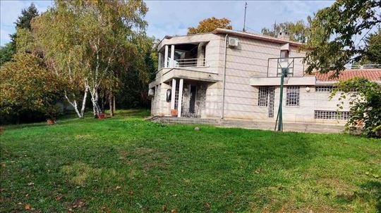 Diplomatsko naselje - Golf