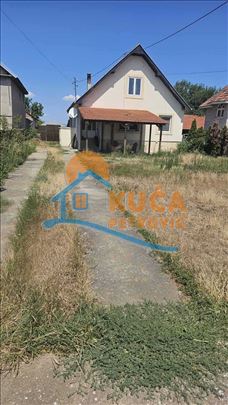 Domaćinstvo sa kućom i plastenicima, Kutleš