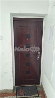 Izdajem stan u Žarkovu,  u mirnoj ulici