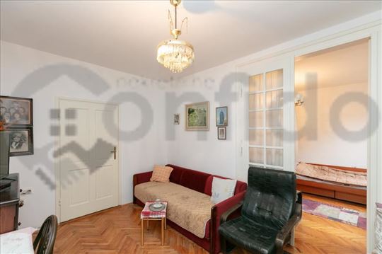 Jedinstvena prilika – četvorosoban stan na Banjici