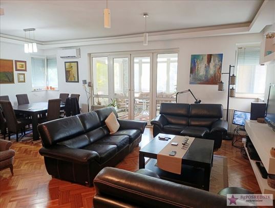 Lux stan iznad stadiona Crvene zvezde