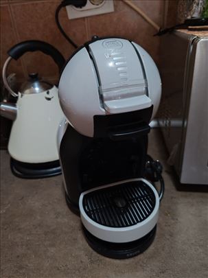 Na prodaju dolce gusto aparat 