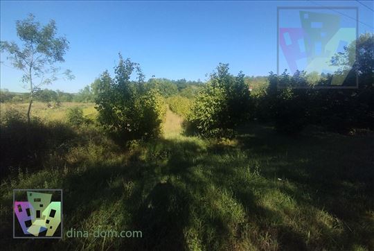 Odličan plac blizu autoputa