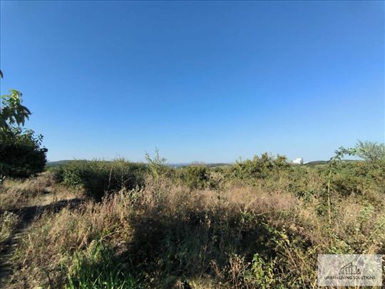 Plac u Malom Mokrom Lugu - Studenac