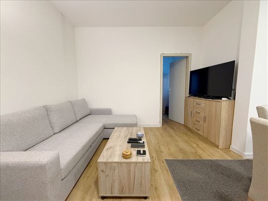 Pored Point centra, novogradnja, prizemlje, 2.0