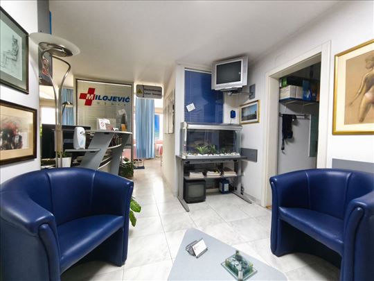Poslovni prostor, 54m2, Liman 3