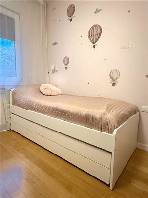 Prodajem krevet zajedno sa dva dušeka 90x200cm