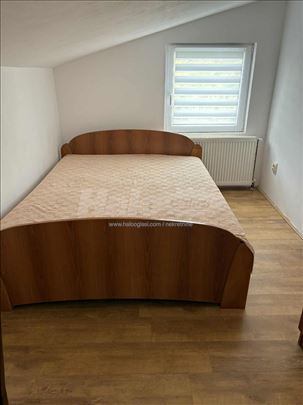 Stan 2,5 svi troškovi uključeni u cenu.