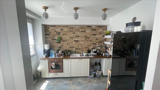 Šumice luksuzan stan