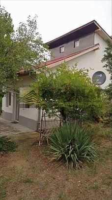 Vikend kuća u Šumarku