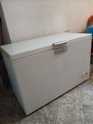  Zamrzivač 450L Beko