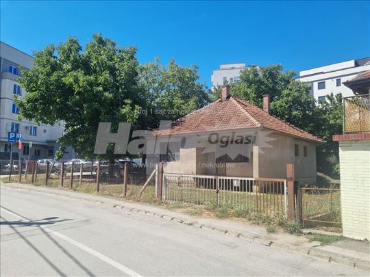 -Gradjevinsko zemljiste za investitore-