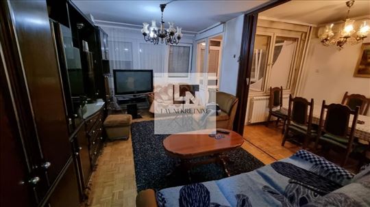 2.5 stan na Medakoviću, Ii sprat