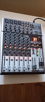 Behringer Xenyx X1204USB