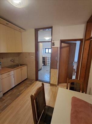 Izdaje se 3.0 kod Voždovacke crkve