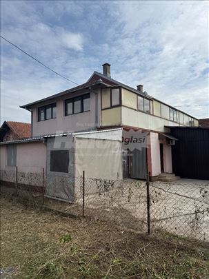 Izdajem kucu u Borci-Pretoku pogodnu i za firme