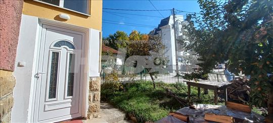 Izdajem stan u centru Ivanjice - kameni most.