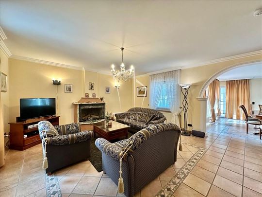 Izuzetna kuća iz snova, Novi Banovci ID#12648