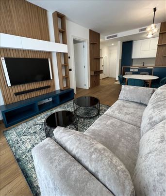 Kompletno nov, moderno opremljen+parking- Novi Dor