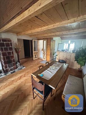 Kuća sa lokalom u Gornjem gradu!