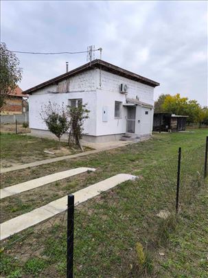 Kuća u Ugrinovcima-Grmovac