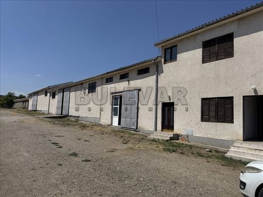 Poslovni  prostor - hala,magacin,trgovina, 713 m2,