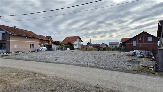 Prodaje se plac u Busijama,7 ari ID#18782