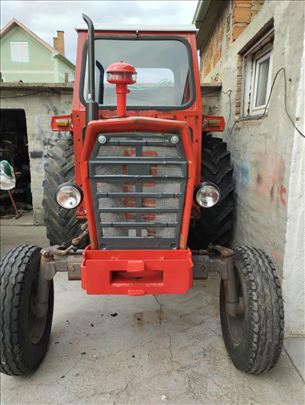 Prodajem traktor IMT 577,