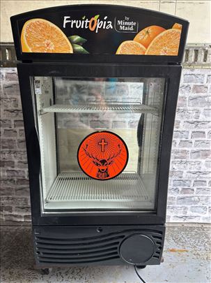 Rashladna vitrina sa duplim vratima