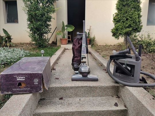 Usisivač Kirby prodajem