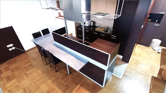 Vračar,3.0,namešten stan,garaža